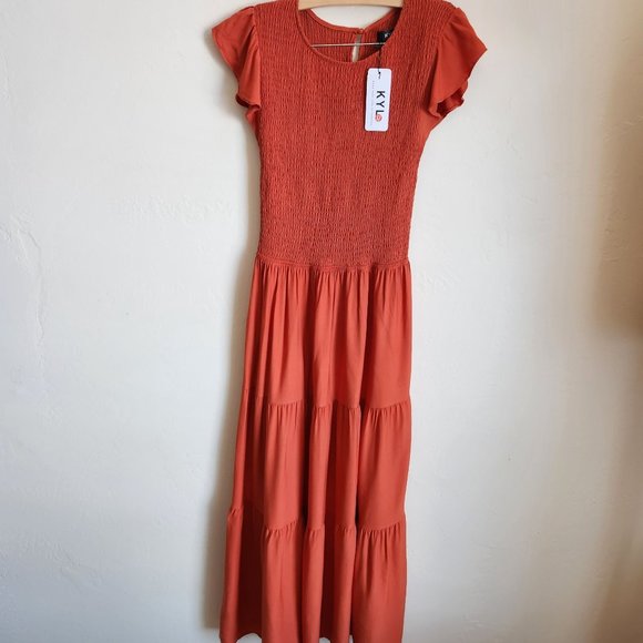 NEW! KYL smocked tiered dress with short ruffle sleeves in rust orange Size M - Picture 13 of 13